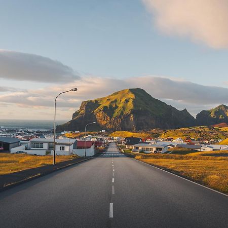 Westman Islands Inn Vestmannaeyjar Buitenkant foto